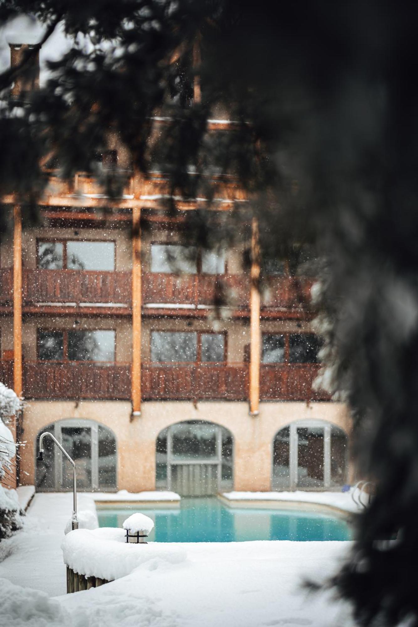 Alliey & Spa Piscine Appart-Hotel Serre Chevalier Le Monêtier-les-Bains Eksteriør billede
